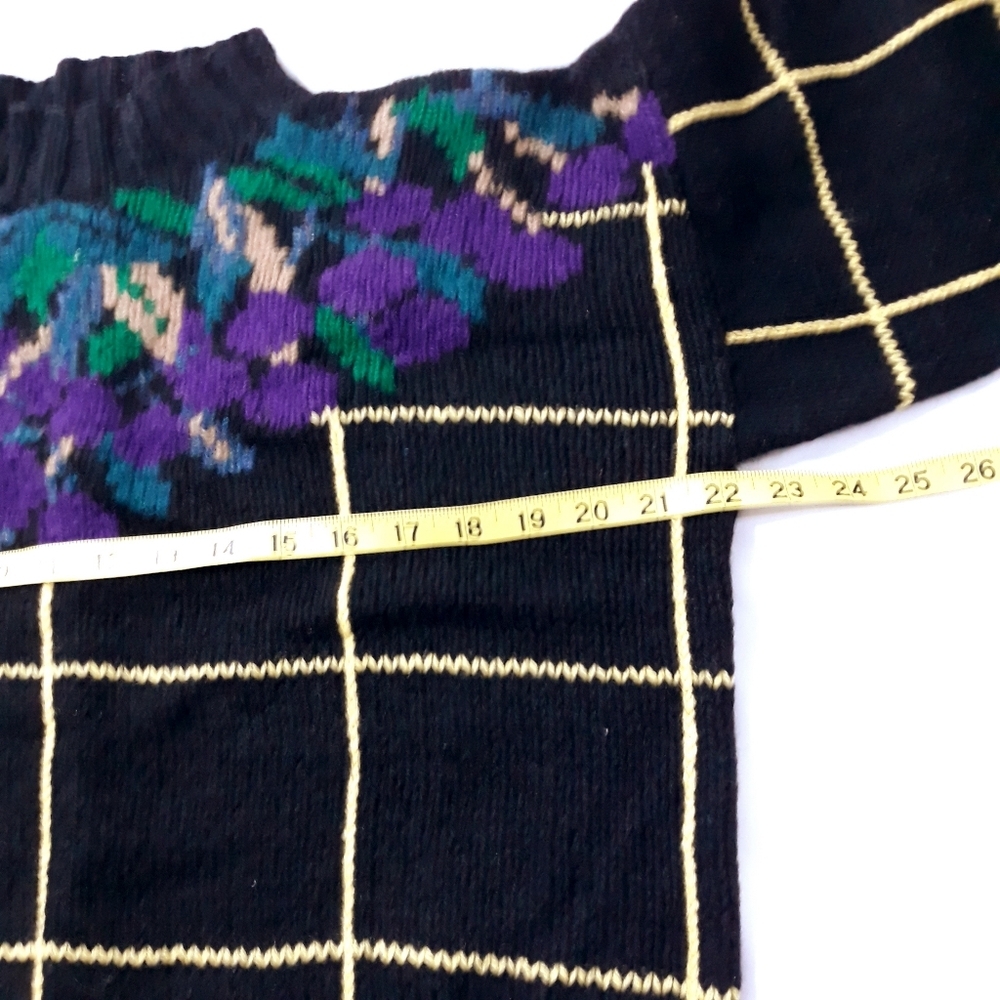 Floral Grid Sweater 100 % Shetland Wool Black  Purple And Yellow Size Medium - Picture 11 of 11